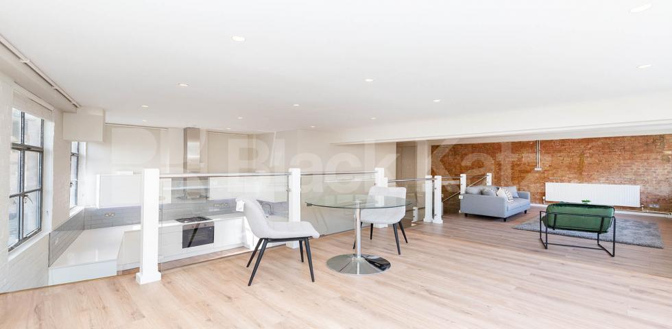 			WAREHOUSE CONVERSION IN ANGEL-OLD STREET-SHOREDITCH, 2 Bedroom, 1 bath, 1 reception Flat			 EAGLE HOUSE-EAGLE WHARF ROAD, ANGEL-OLD STREET-SHOREDITCH
